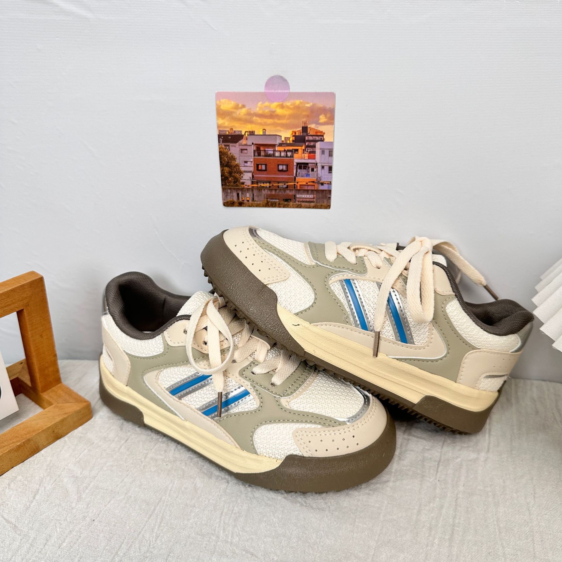 Yuanbo Xiaozhong original retro alemán zapatos de entrenamiento femenino 2025 primavera nuevo estilo casual deportes todo-fósforo zapatos de skate ins