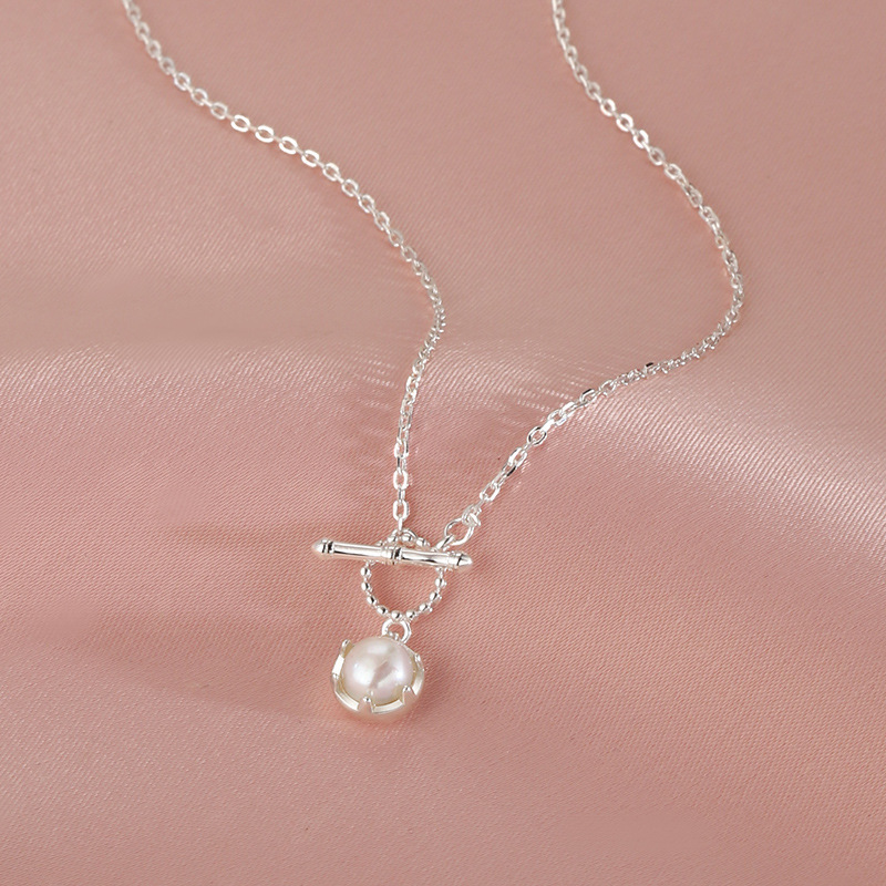 necklace from pearl