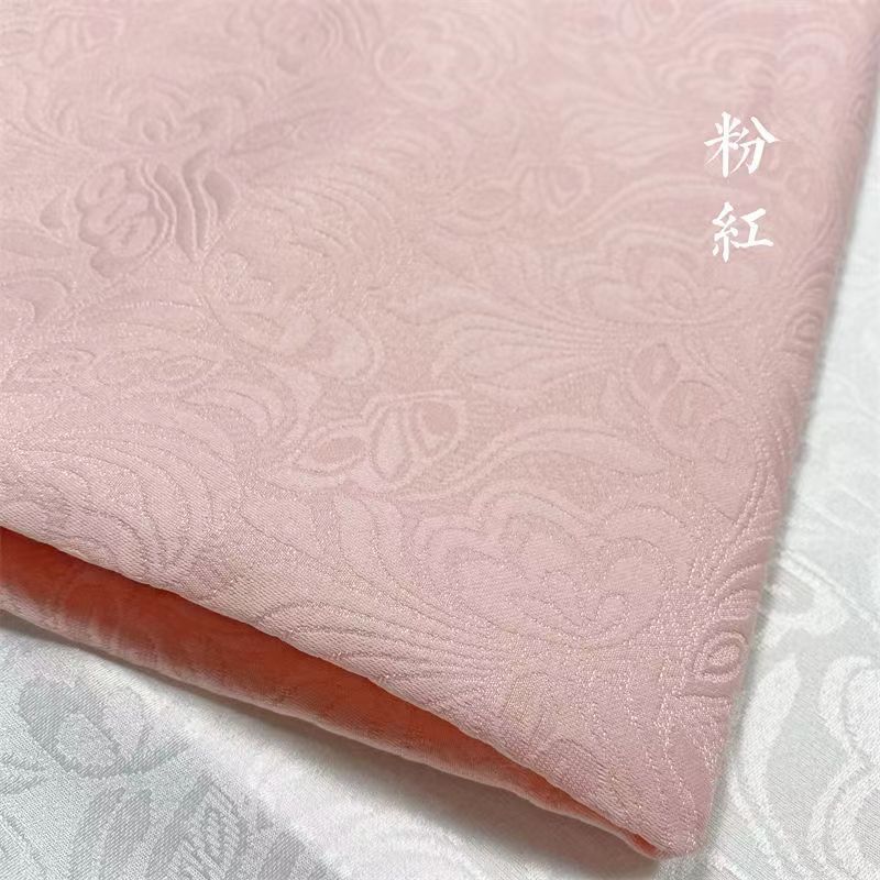 メーカー直販卸売バタフライ恋花レリーフジャカード生地全ポリエステル無弾チャイナドレス漢服服布地復古風