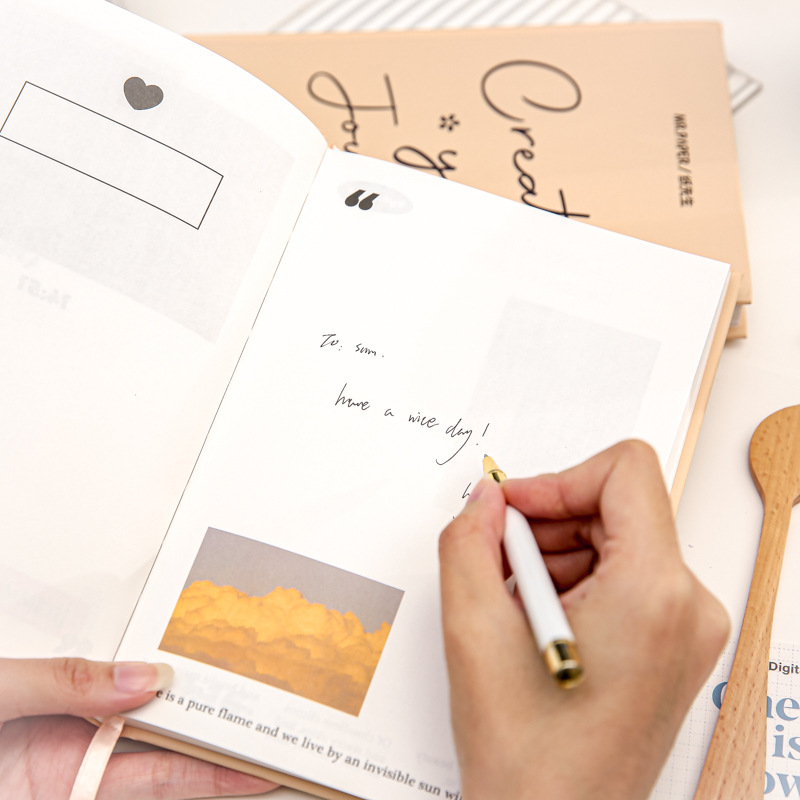 Fabricante de cubierta dura personalizado A5A4 estilo nacional de la marea creador logotipo cuaderno personalizado de botón magnético diario cuaderno