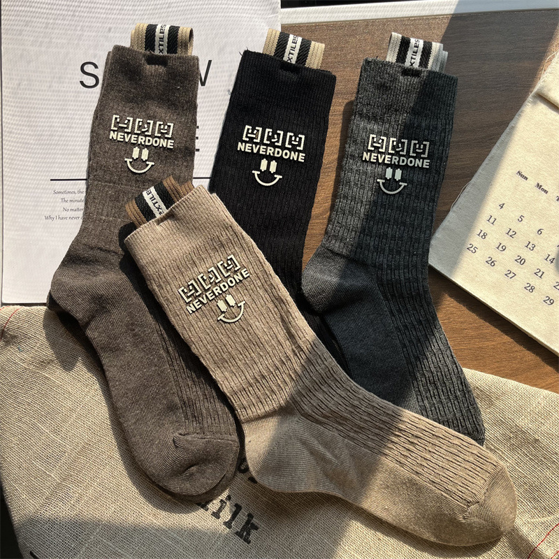 Retro demi-season three dimensional knee socks