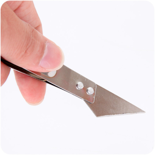 Factory direct supply of multifunctional stainless steel hair pullers, pig hair clips, chicken hair clips, fish bone clips, hair plucking tweezers wholesale