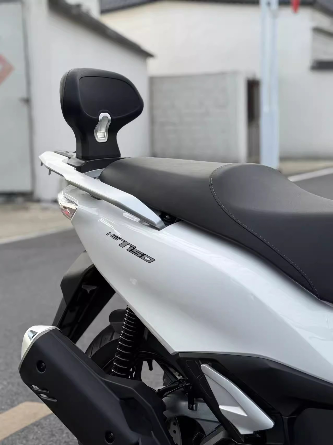 Suitable for Honda Nwt150 Modified Rear Backrest, Stable Support Lumbar Support, Rear Seat Lumbar Support, Passenger Rear Backrest