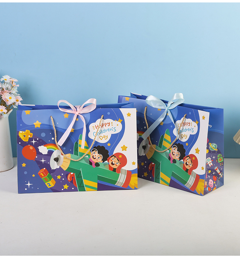 卡通飞船礼品袋_08.jpg