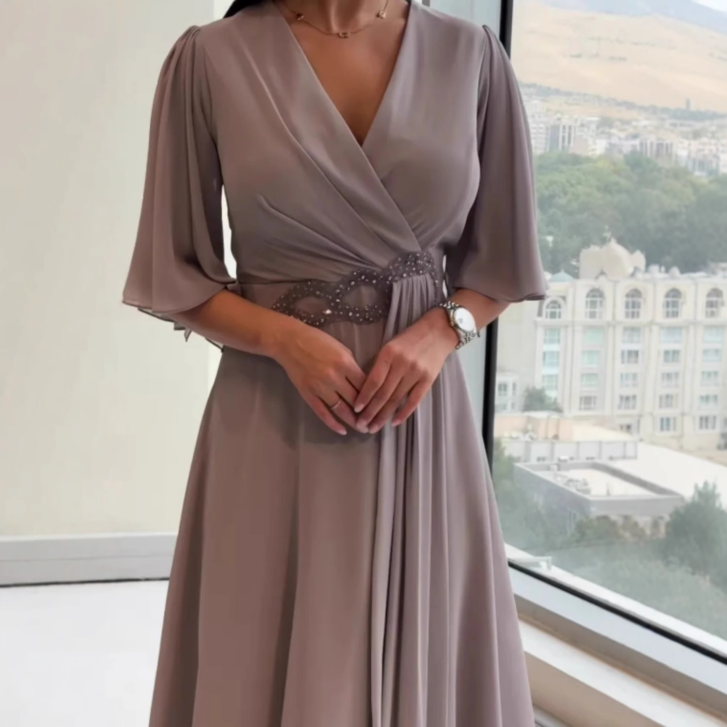 Women's V Neck Pleated Long Dress Solid Color Fashionable Design_ecoleips.com