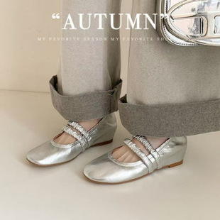 С����~�͸�������Ь�ɾo����ɫưЬ��Ƥ��Ь������ƽ�׈A�^ŮЬ