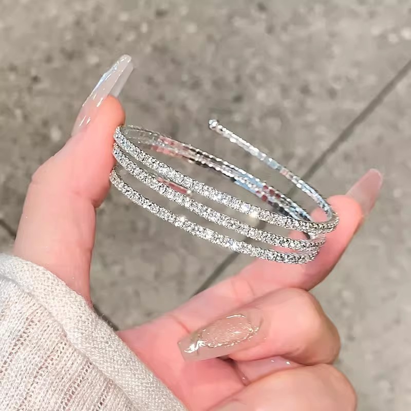 高级感银色多层水晶手镯子女款素圈手镯手链轻奢小众手环弹力饰品|undefined