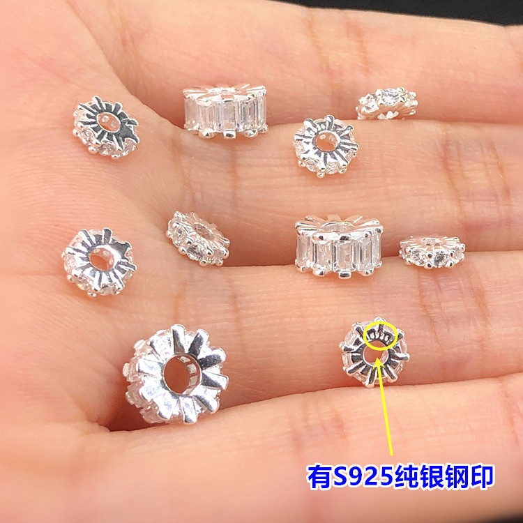 beads with zircon
