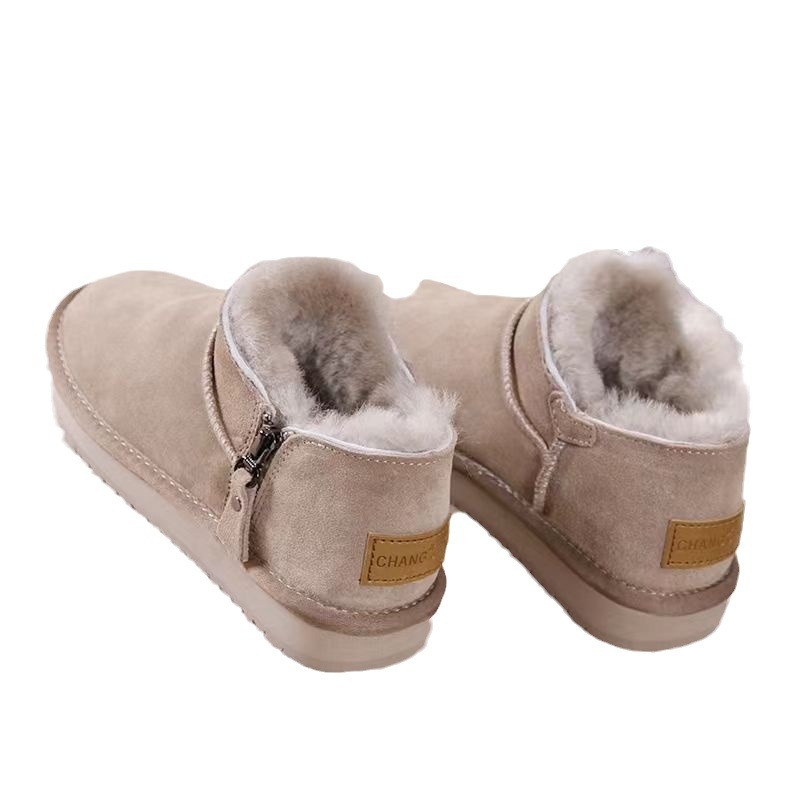 Botas de nieve cortas para mujer 2023 nuevas botas bajas de cuero suave forradas de lana engrosada estudiante cálido zapatos acolchados de algodón de suela gruesa botas cortas de moda