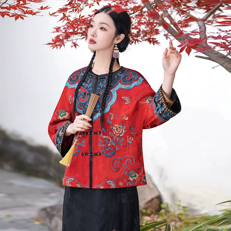 Тяжелая промышленная вышивка Тайтай костюм кардиган на улице