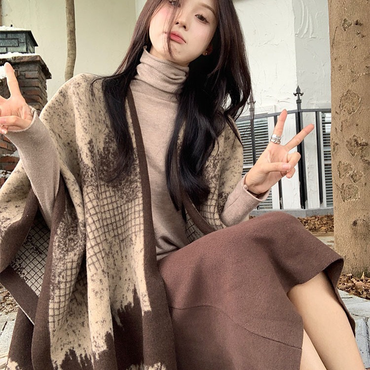 Autumn and Winter 2023 new warm shawl blanket outer knitted cardigan Cape Cape women's all-match scarf