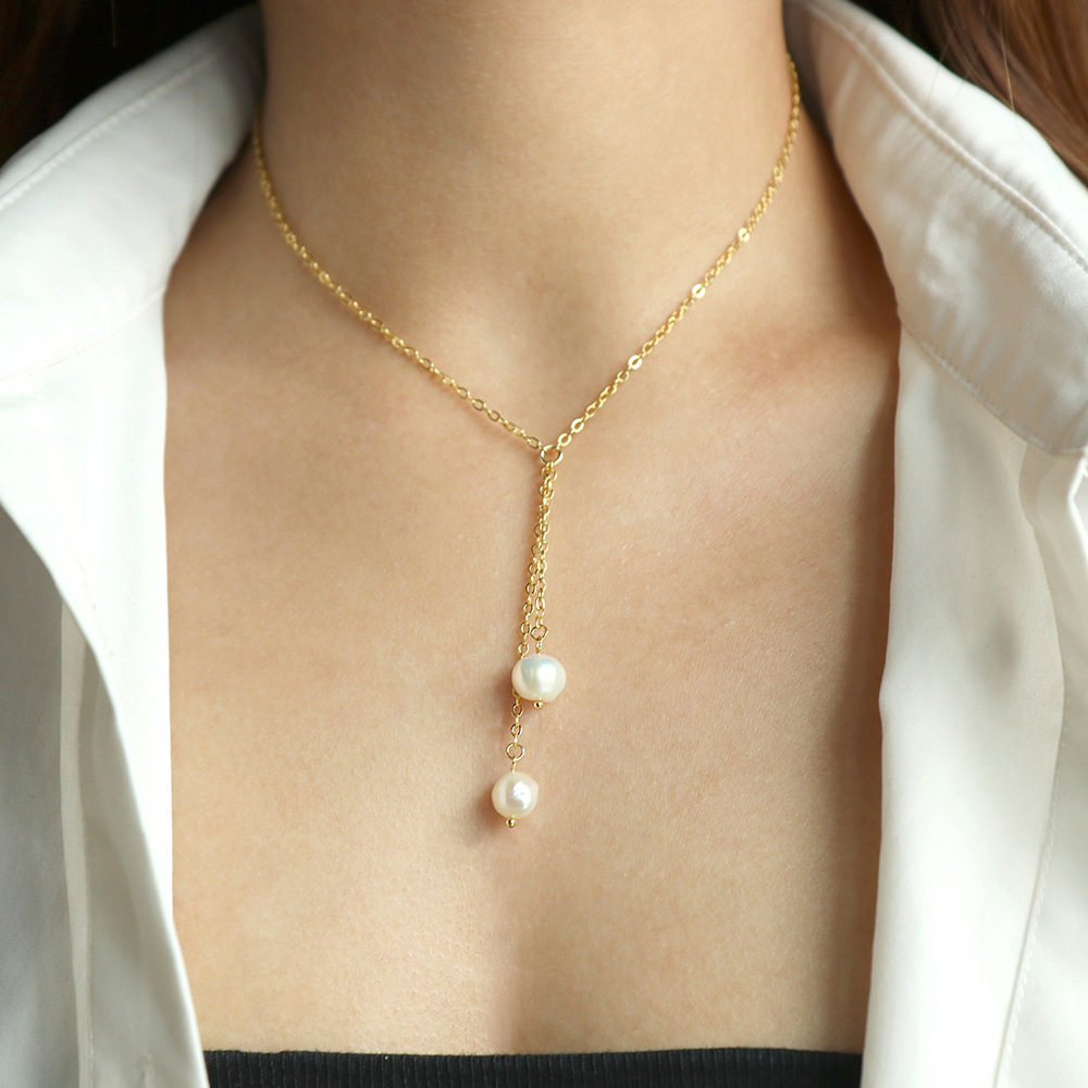 Fashion Simple Long Pearl Sweater Chain Copper Plating Gold Necklace display picture 5