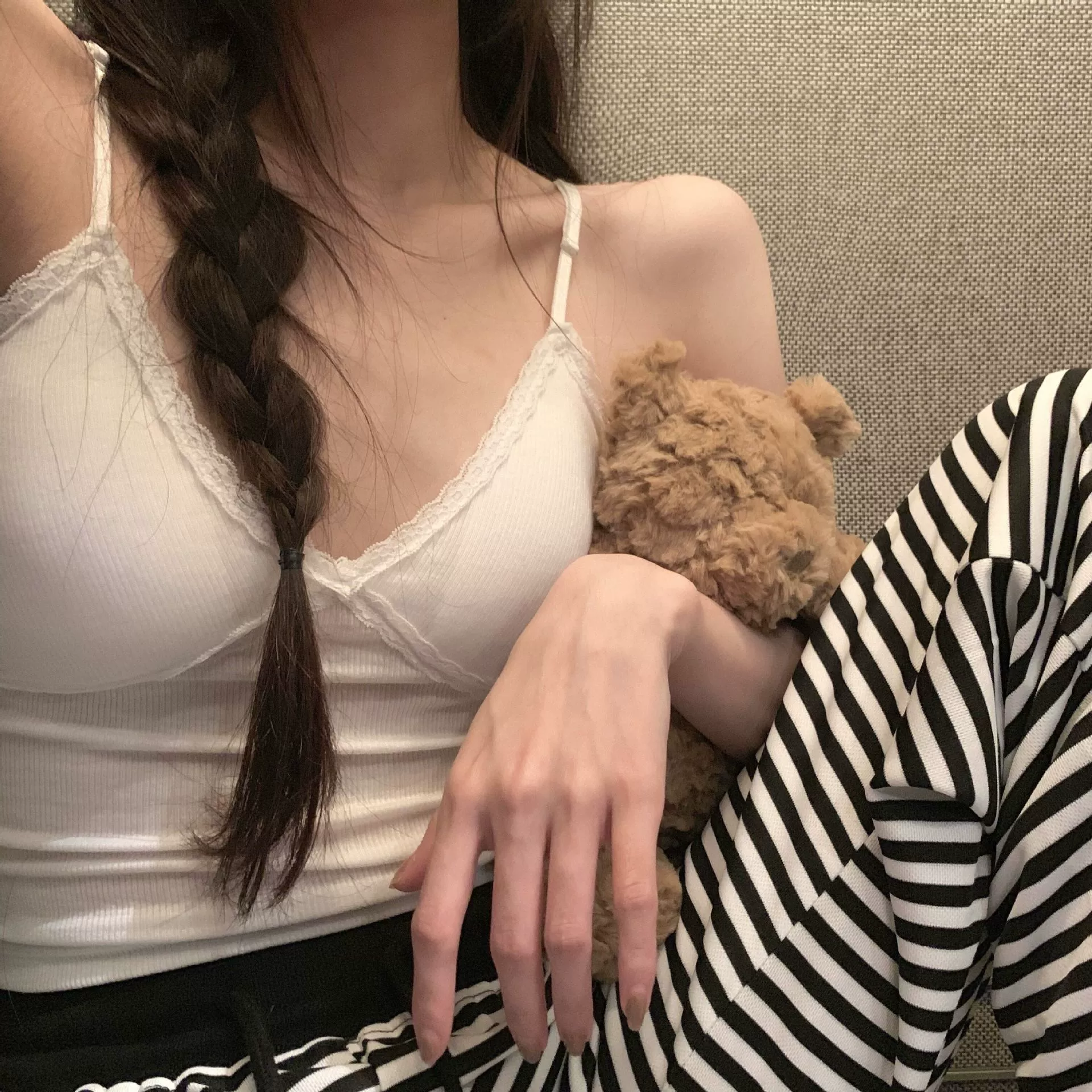 Кружевной sexy топ без рукавов, короткий, встроенные чашки, эластичная фактура, один размер (75–125 кг)