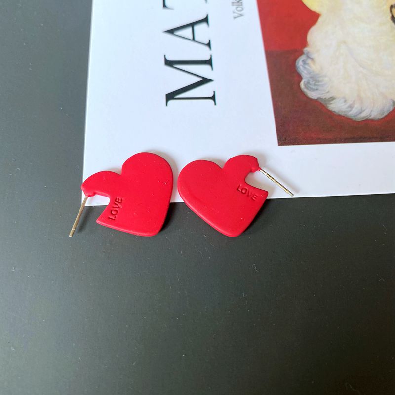 Retro Square Round Polka Dot Heart-shape Irregular Alloy Earrings Wholesale display picture 4