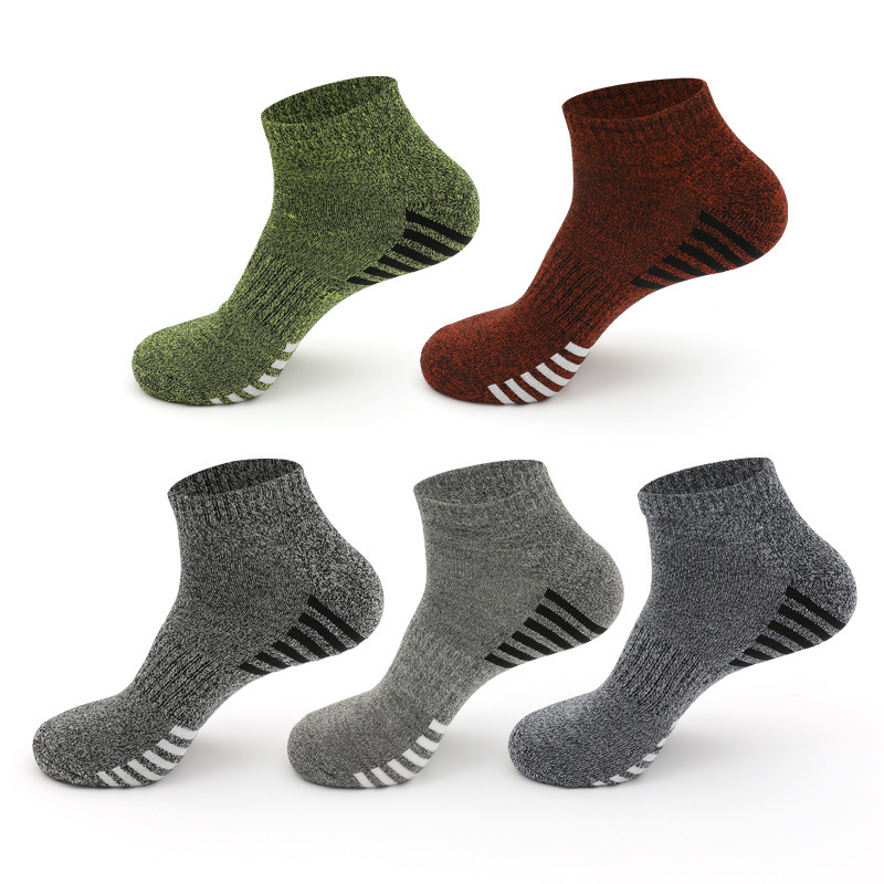Socks men's spring and summer pure color cotton basketball socks non-slip wear-resistant running socks thickened elastic Elite socks wholesale
