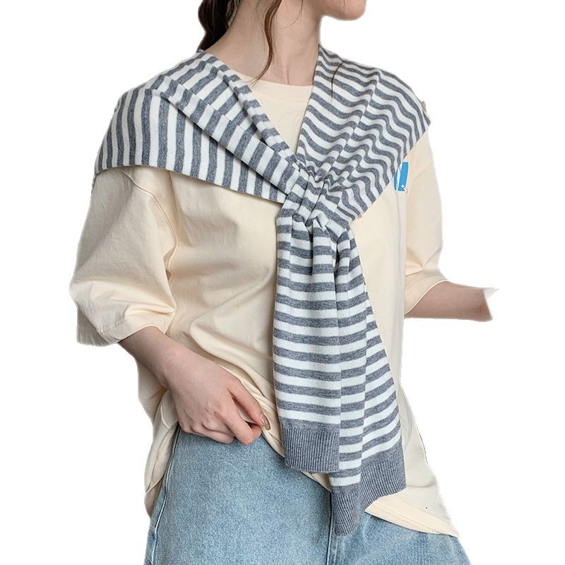 Sopa de punto de primavera y verano nuevo estilo coreano Dongdaemun clásico estriado decoración de collar falso bufandas de hombros