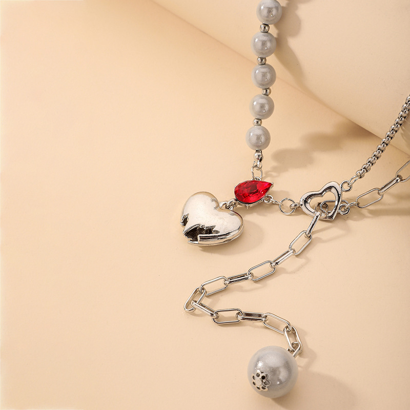 Wholesale Jewelry Heart Red Rhinestone Pearl Stitching Retro Necklace Nihaojewelry display picture 5