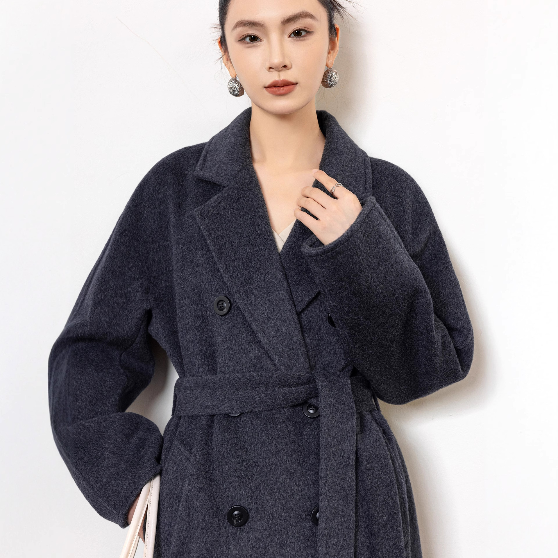 苏力羊驼中长款大牌宽松大衣欧美秋冬新款女高端系带羊毛外套