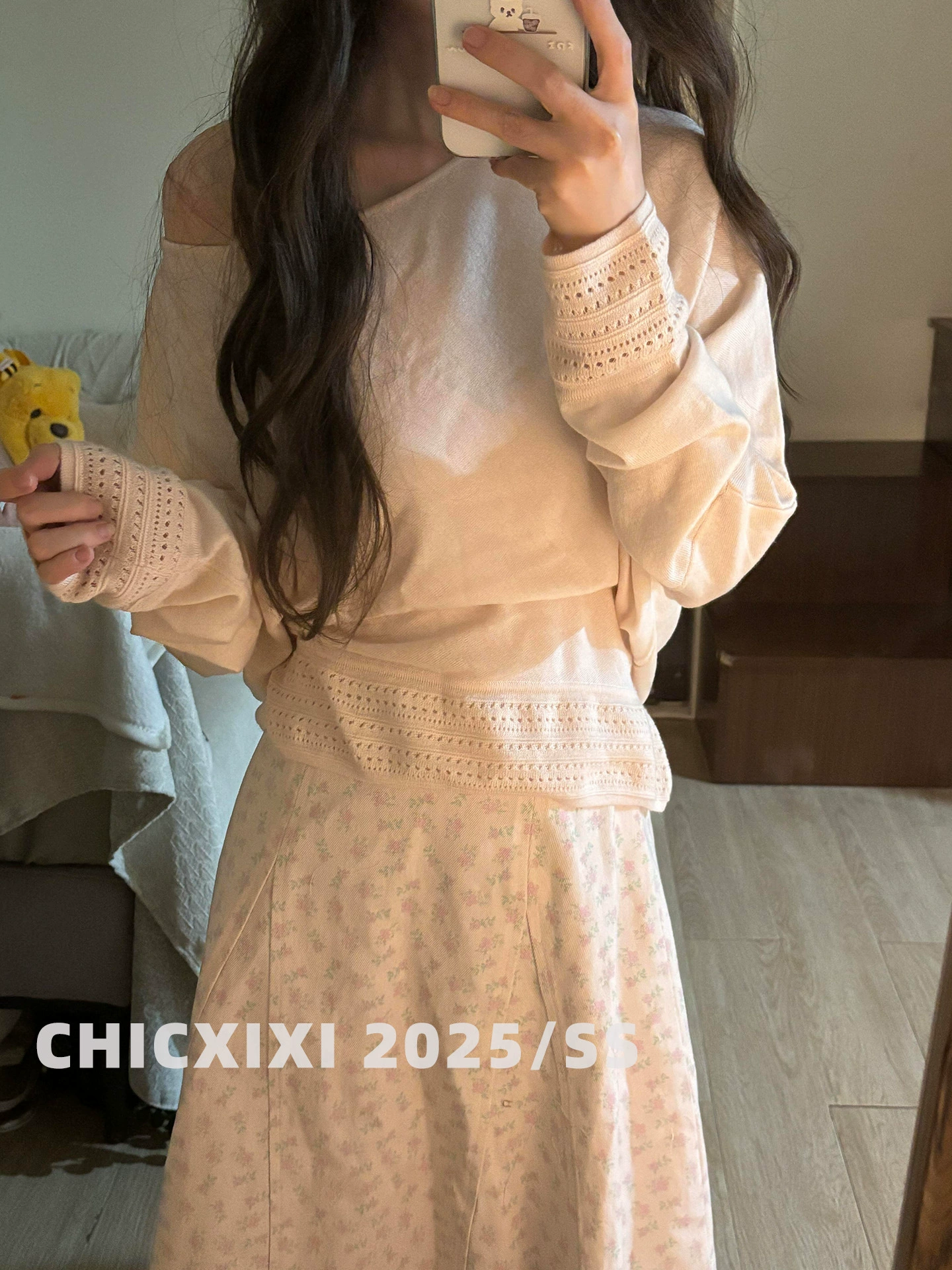 CHICXIXI 25SS "Курлящий ушастый кролик" розовый одноплечий свитер для ранней осени, мягкий и белый топ