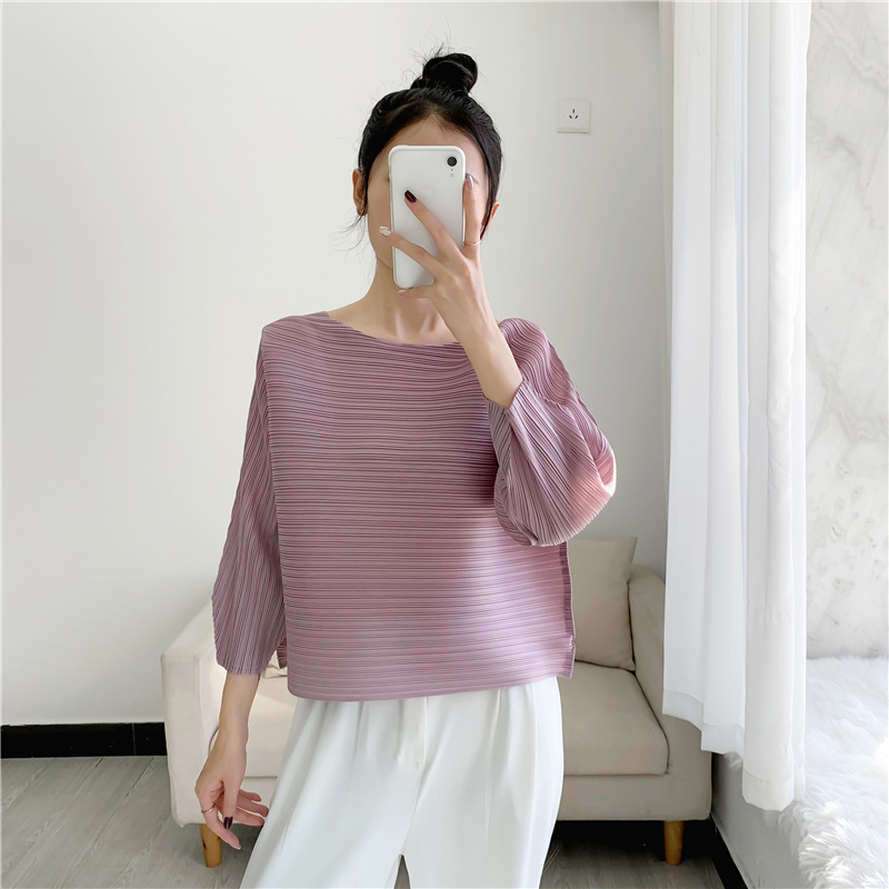 2023 Spring & Fall New Pleated Top Three-Quarter Sleeve T-Shirt One-Line Collar Pleated Clothes for Women Horizontal Fold Niche Design