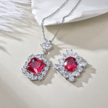 合成红宝石坠子女士高级感优质锆石镶嵌毛衣坠鸽血红红刚玉吊坠