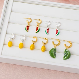 项链;耳环;手链