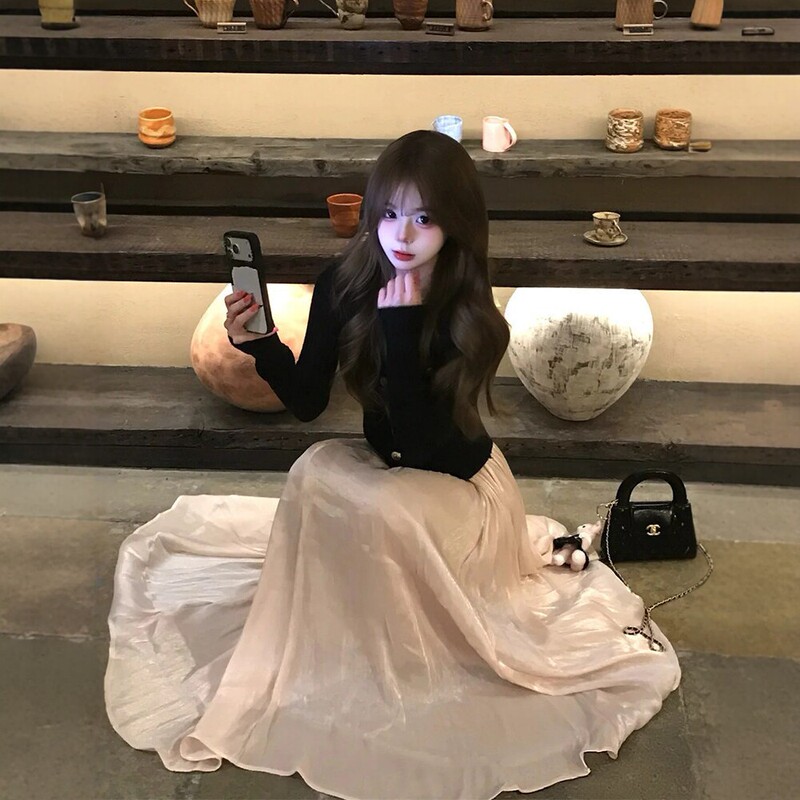 Atmospheric Satin Long Skirt with a Large Hem, Gentle and Slimming, High-Waisted, Drapey and Flowing, New Spring/Summer Style for Women