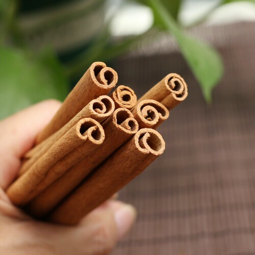 Guangxi Cinnamon Stick Craft Decorative Gift Wholesale Cinnamon Stick Red Wine Brew Coffee Smoking Cinnamon