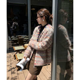 秋冬新款长毛拉绒彩色条纹连帽毛针织衫女宽松拉链开衫羊毛外套