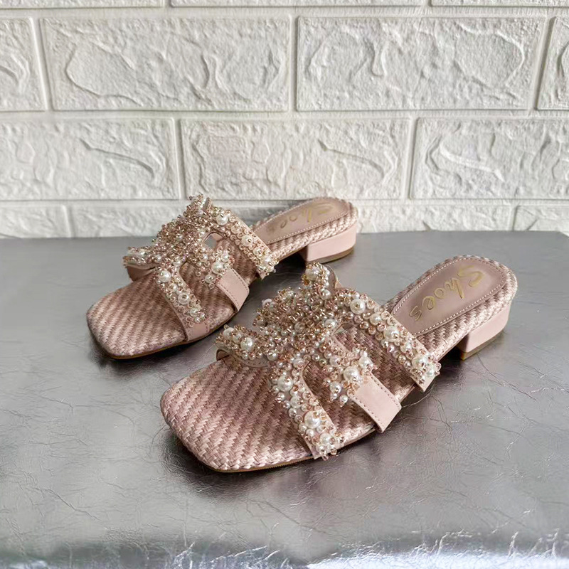 [in Stock] Large Size 4142 Chunky Heel Slippers for Women, Outdoor Wear, 2026 Summer New Style, Low Heel Square Toe Beaded Sandals