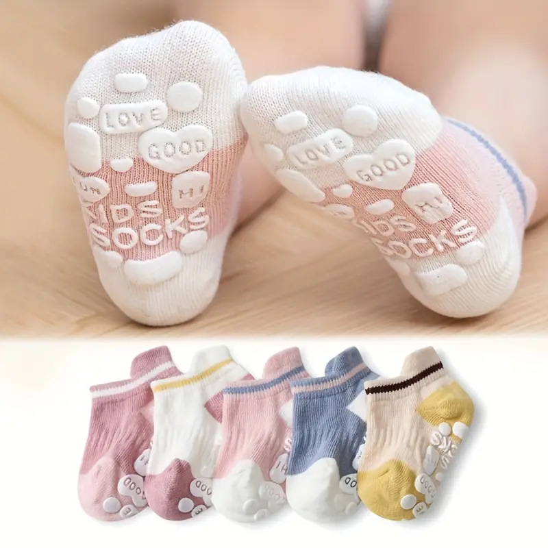 Large area dispensing zero line head low-top boat socks baby small and medium-sized children's floor socks five pairs of non-slip socks