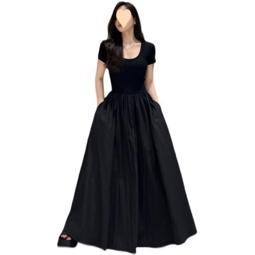 French Audrey Hepburn Style Spring Summer 2025 New Dress Slimming and Elegant High-Waisted Black Long Dress