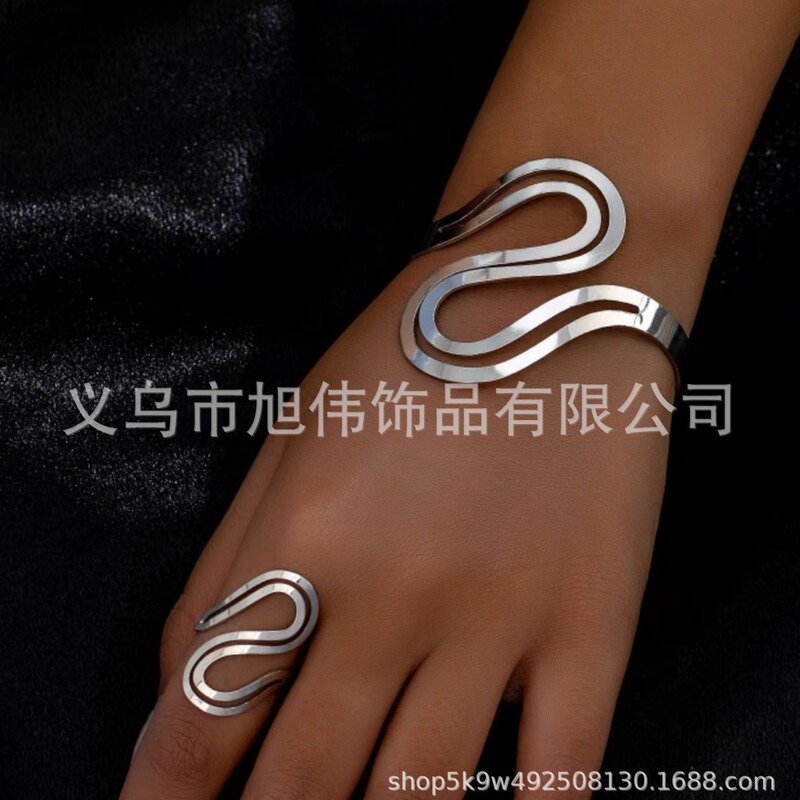 European and American Cross-Border Ins Style Design Niche Minimalist Jewelry Exquisite Accessories Bracelet Ring Jewelry Single Item Set for Women