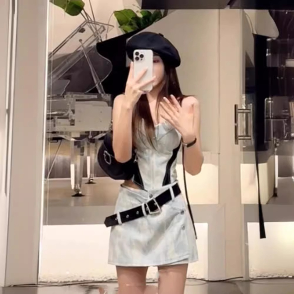 Bộ hai mảnh áo hai dây phối quần ống rộng phong cách lạnh giá mùa hè — Màu xanh lam nhạt