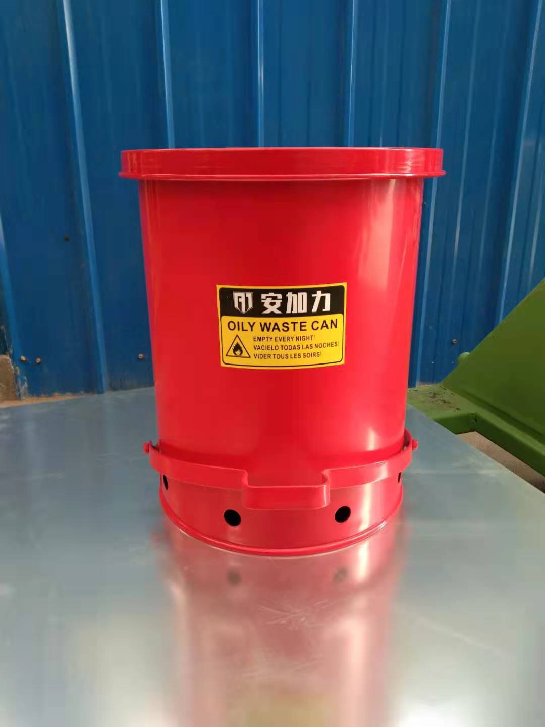 Manufactor wholesale Oil pollution Waster security Storage bucket Fireproof Trash Biology waste Trash security