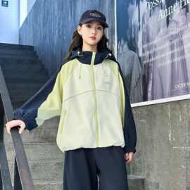 高中生女大休闲儿童风衣宽松女童初童外套冲锋衣春装2026新款洋气