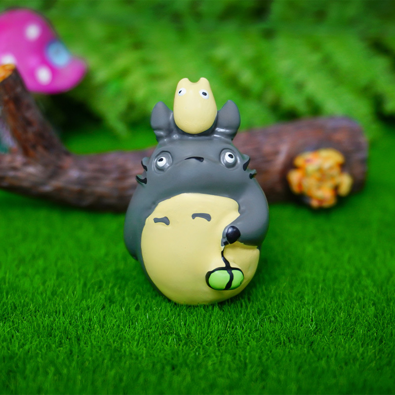 Nuevo estilo Zongzi Totoro Decoración Muñeca Hayao Miyazaki Dibujos animados Serie de micro paisajes Acuario curativo de estilo japonés Nuevo paisaje