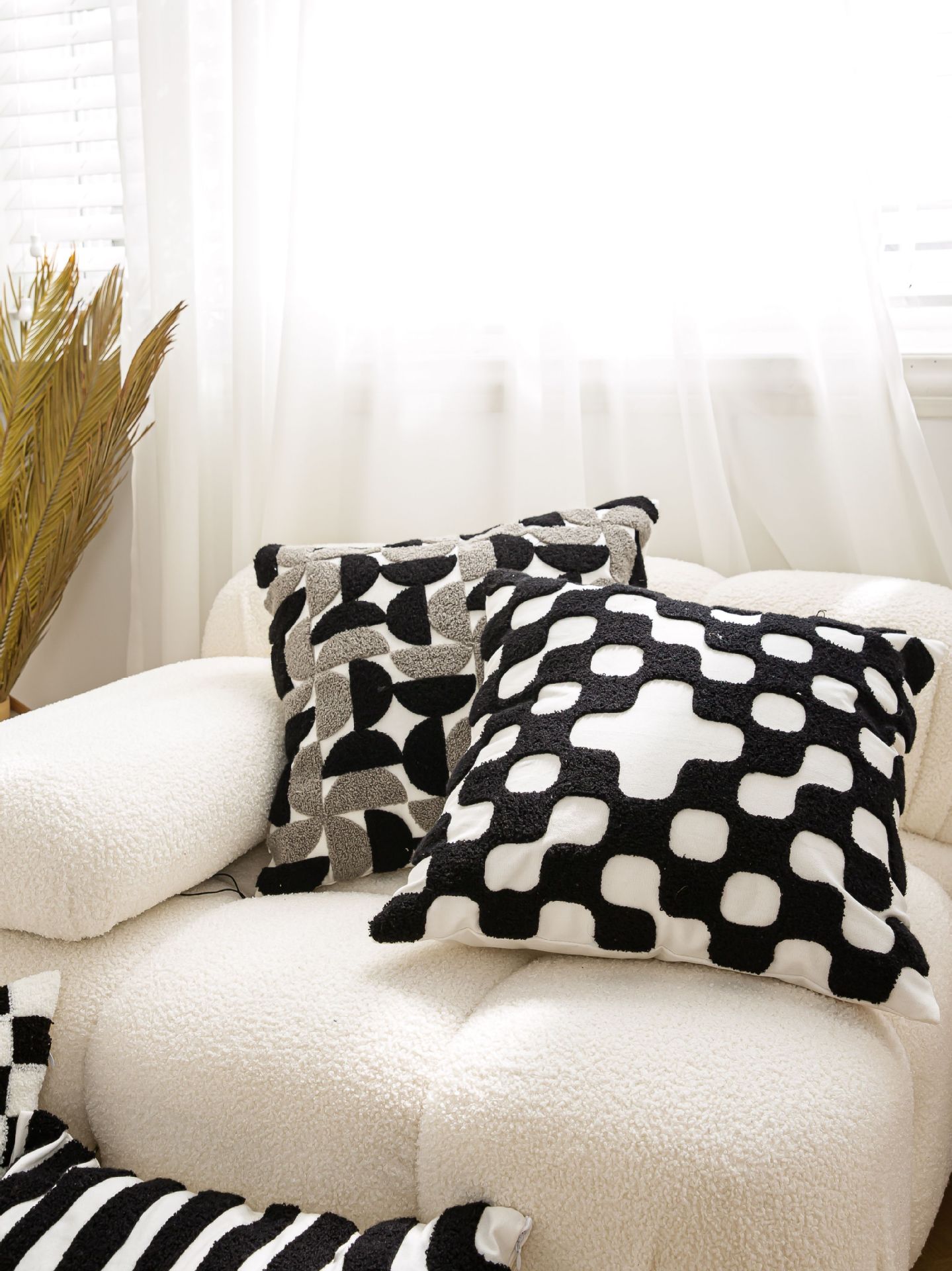 2F8D9862-2.jpg