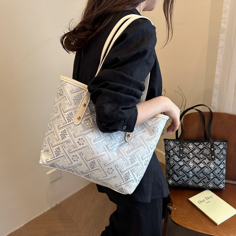 广西壮锦纹托特包秋冬大容量新款女包手提包民族风搭配非遗单肩包|undefined