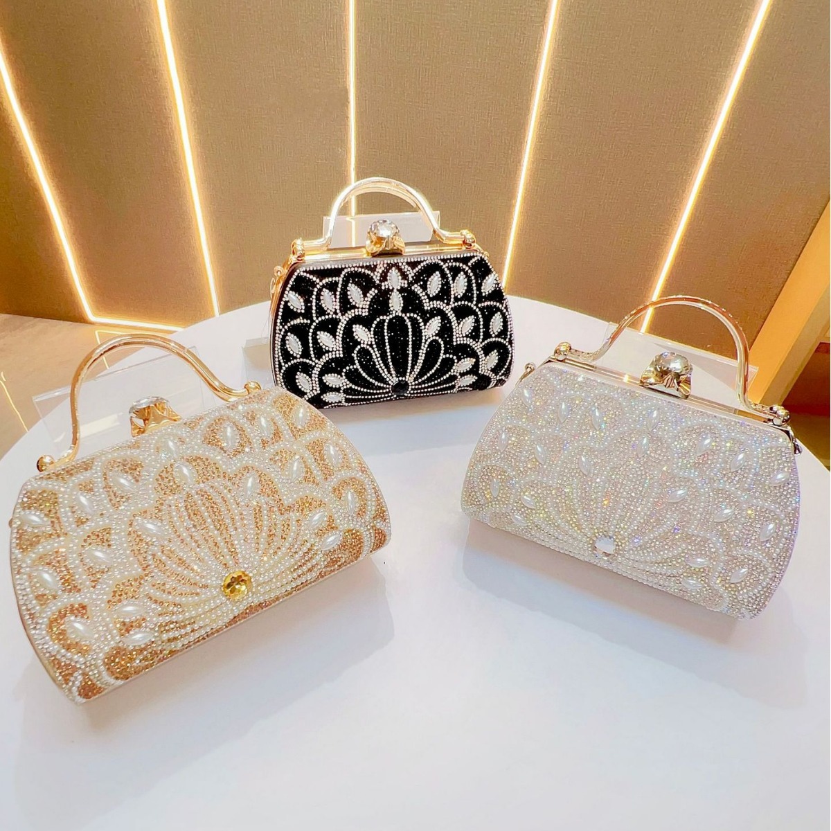 Neue kleine Handtasche mit Strasssteinen für KTV-Cheongsam-Damen, diagonale Umhängetasche mit einer Schulter, Abendbanketttasche_voghion.com