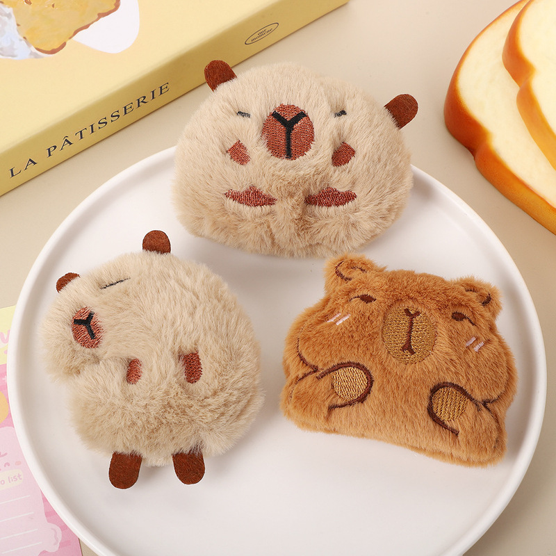 Cartoon card Pippa plush brooch cute cute doll brooch handmade diy doll accessories wholesale