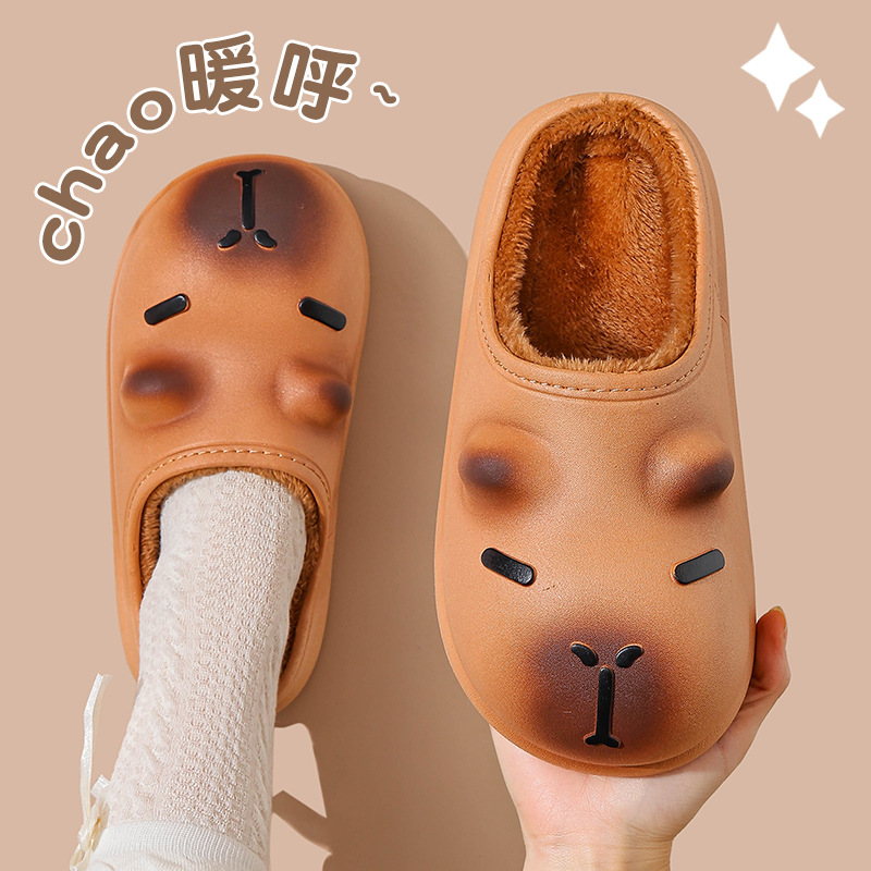 Zapatillas de algodón de mujeres otoño invierno 2025 nuevo Capibara cálido y veludo bolsa impermeable con zapatillas de algodón de luna
