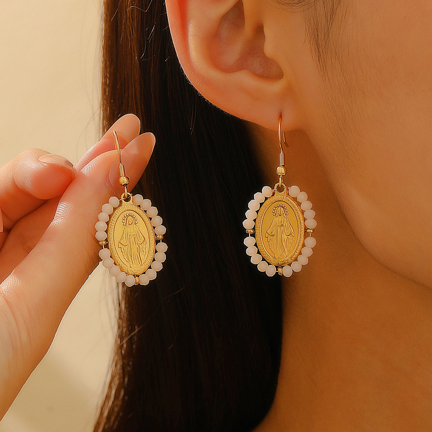 European and American Cross-Border Jewelry Virgin Mary Stainless Steel Earrings Women's High-End Relief Portrait Oval Pendant Necklace