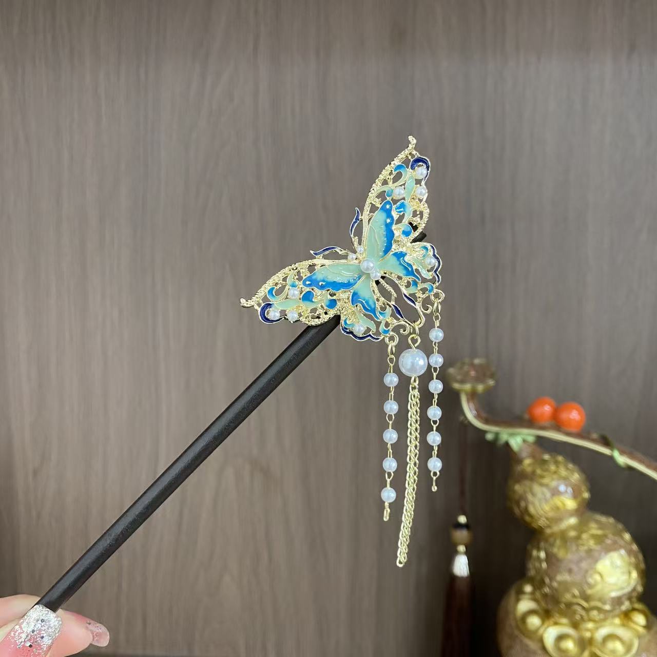 Hairpin 1054