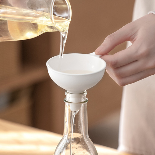 Kitchen funnel household plastic small diameter condiment wine oil leakage separation tool oil mini funnel