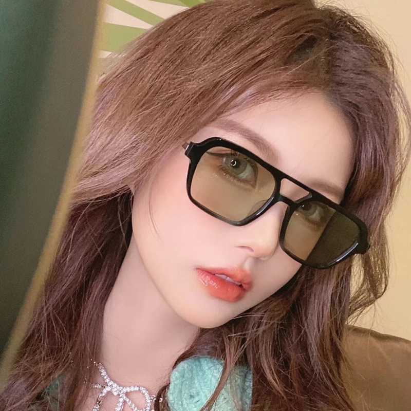 50g Weight Full Frame Glasses Structure Sunglasses Classification PC, UV400 Protection Lens Material Square Glasses Style Simple Style Color Block PC UV400 Protection Square Full Frame Women's Sunglasses
