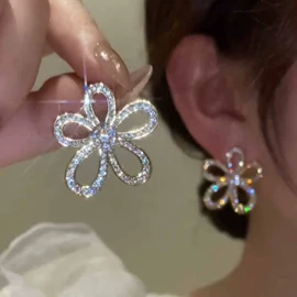 胸针;高尔夫配件;项链