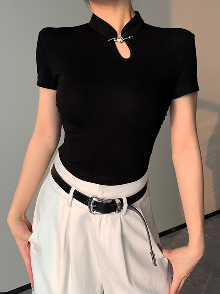 검은색
