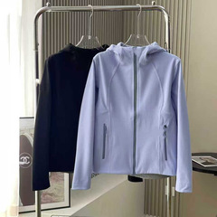 508225秋新款立领连帽软壳衣女士防风户外服防水外套