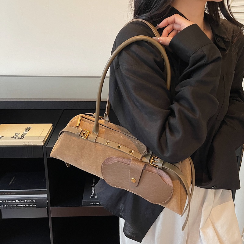 Transfronterizo 2025 otoño y invierno nuevo estilo francés bolso de brazo de mujer texturas retro lujosas bolsas de mano ligeras bolsas de hombro de viaje